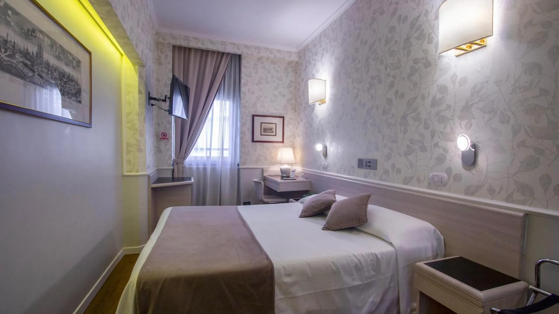 Hotel Flora Milan