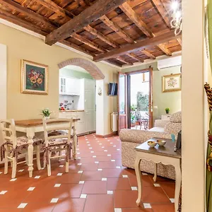 Apartment Romantic