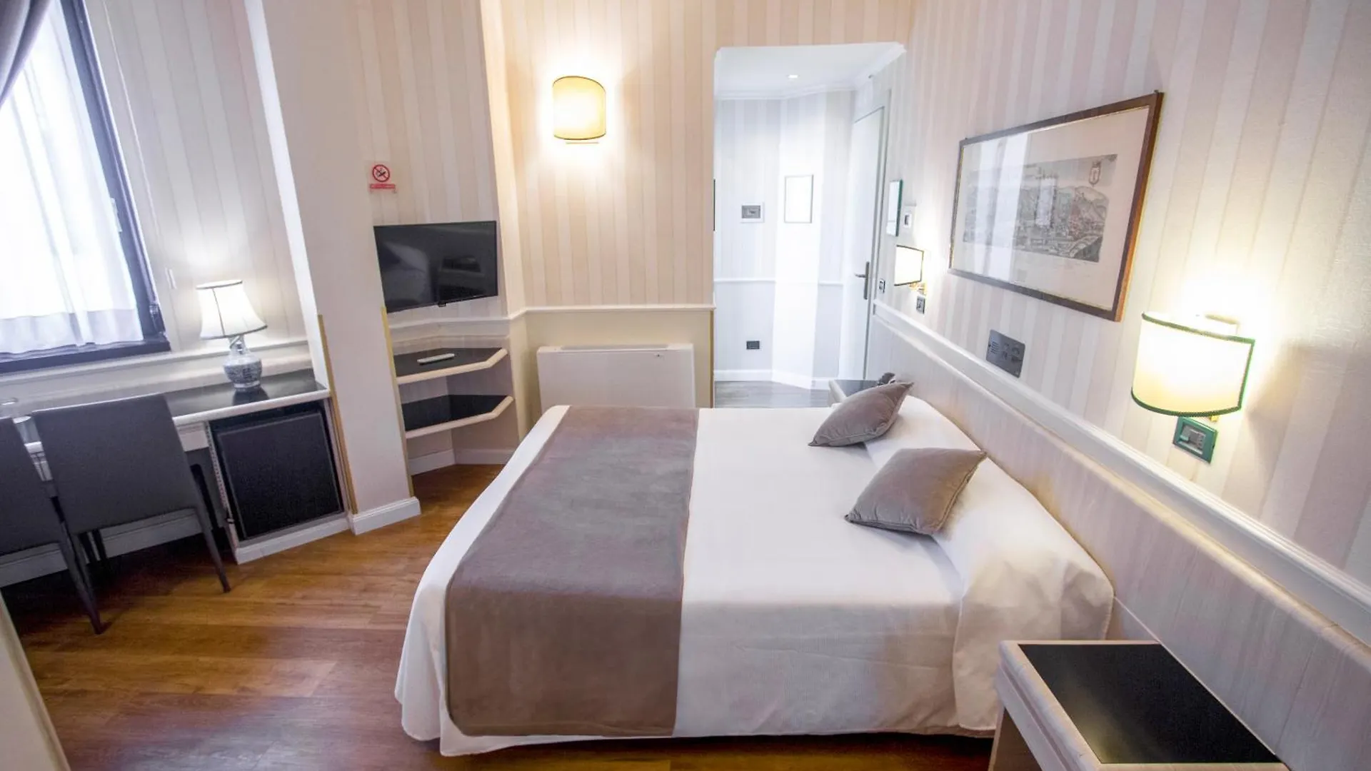 Hotel Flora Milano İtalya